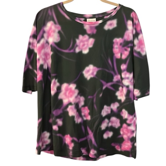 Dries Van Noten Tops - Dries Van Noten Black Tee with Pink Floral Print
